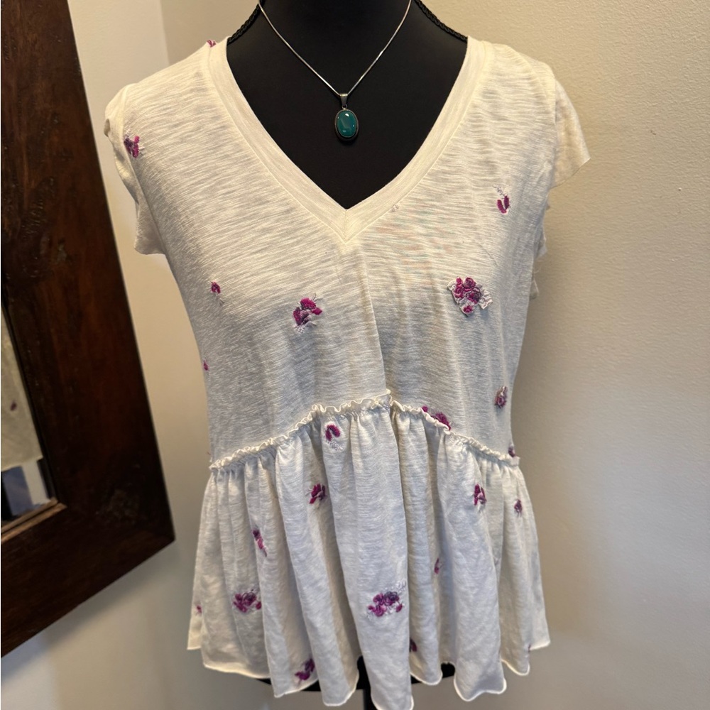 Floral Embroidered V-Neck Top - White and Purple